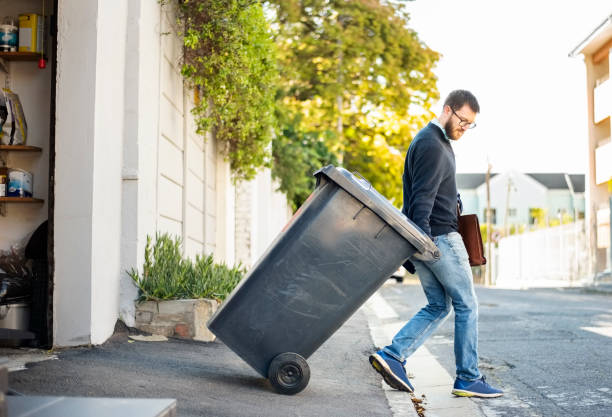 Professional Junk Removal Services in Warm Mineral Springs, FL